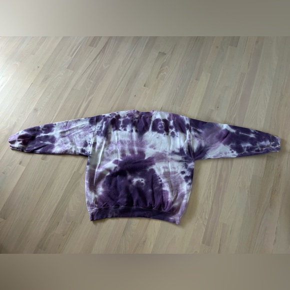 Urban outfitters heart tie-dye crewneck size s/m - Picture 2 of 4